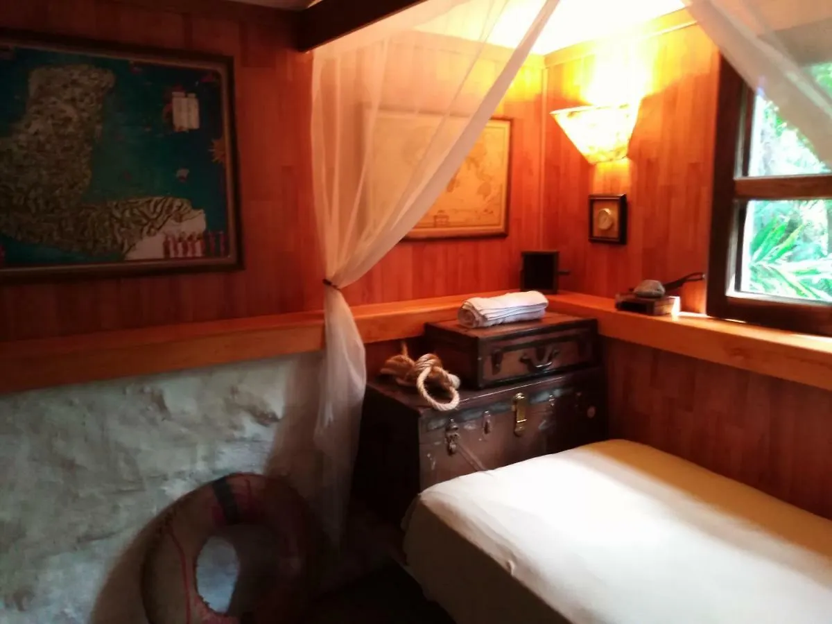 Jungle Lodge Cancun Aeropuerto Mexico